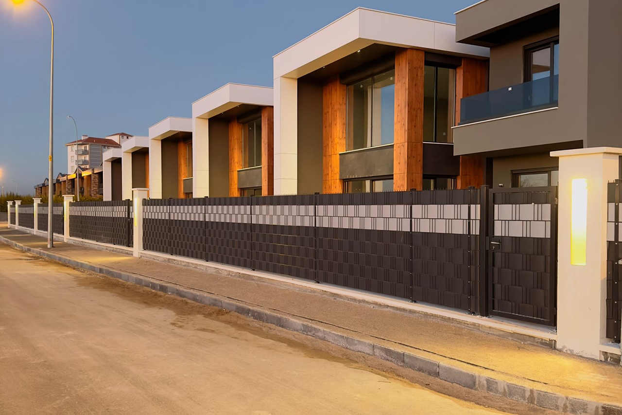Brandalı Double Panel Çit Sistemleri
