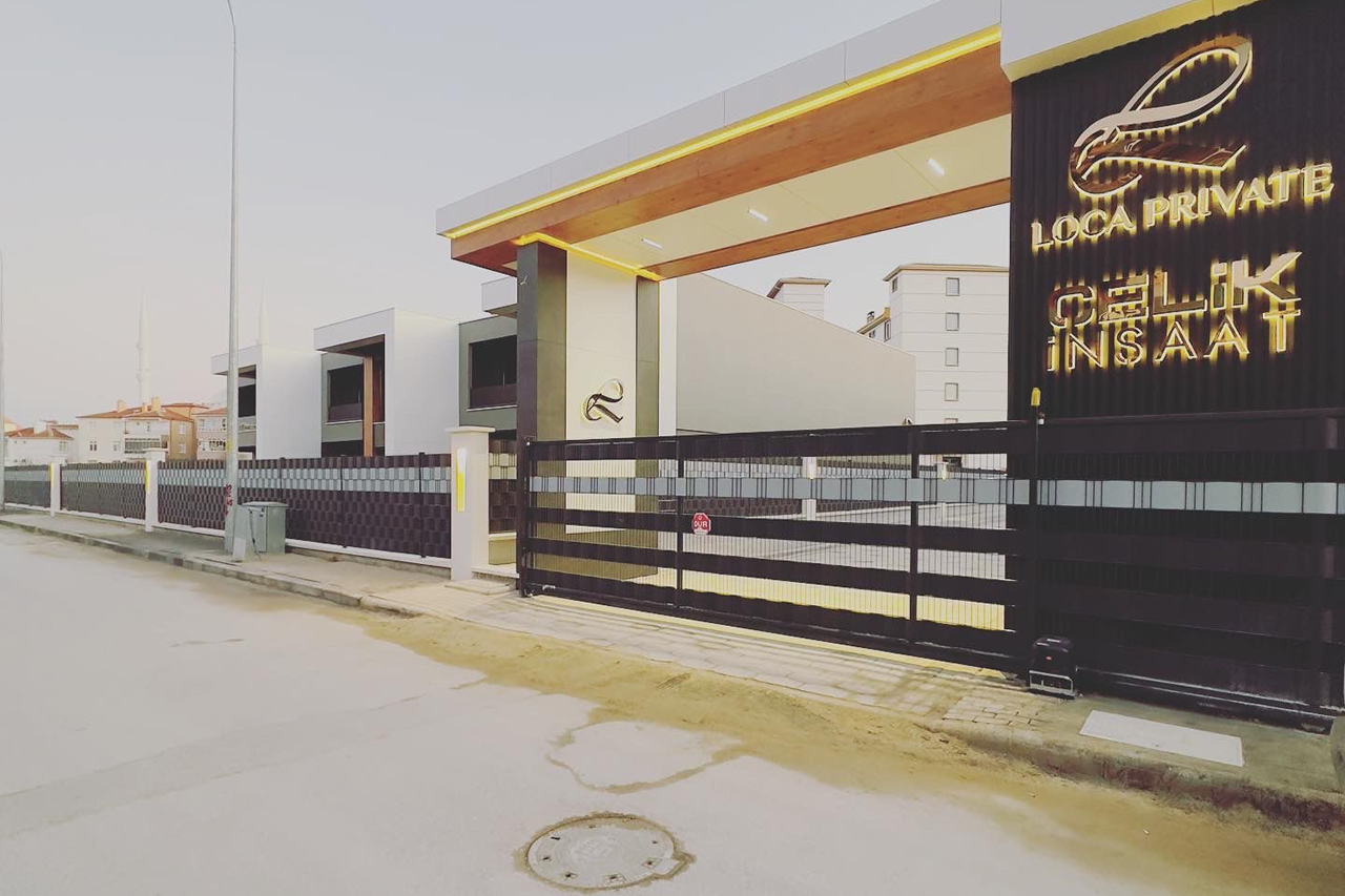 Brandalı Double Panel Çit Sistemleri