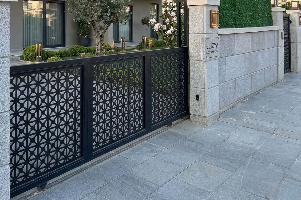 Dekoratif Kayar Kapılar