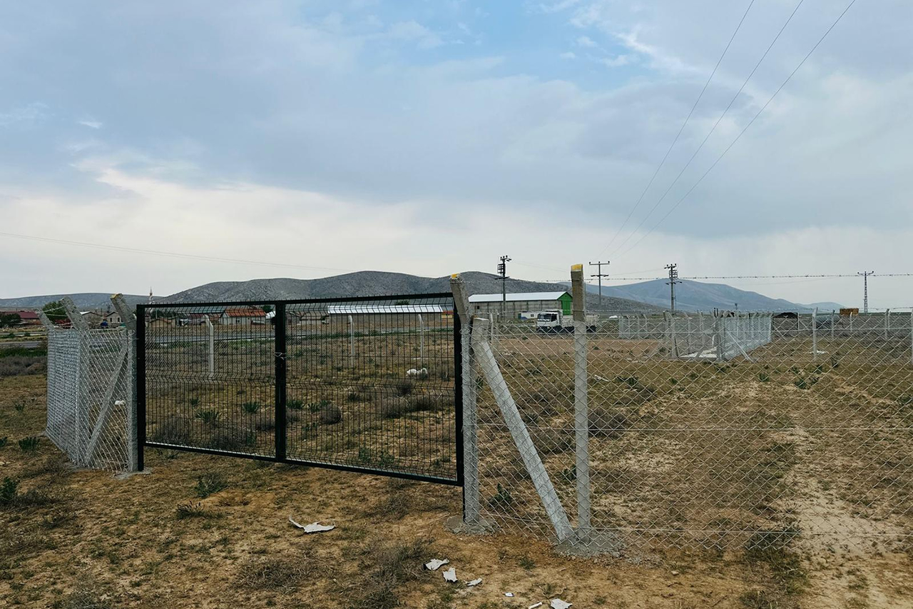 Panel Çit Kanatlı Kapı