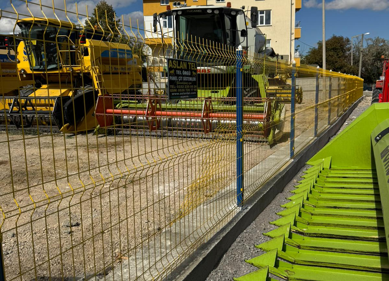 Single Renkli Panel Çit