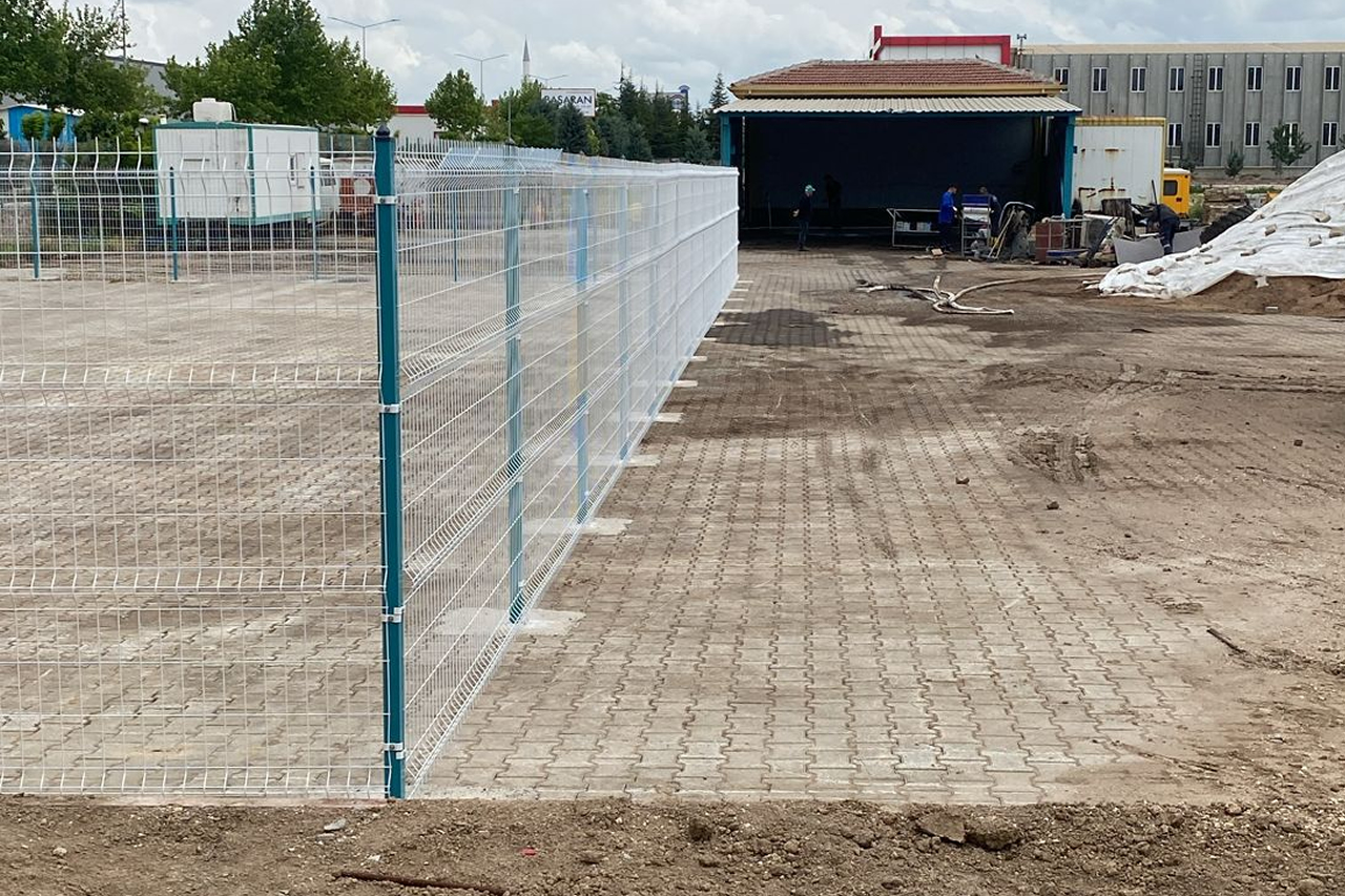 Single Renkli Panel Çit